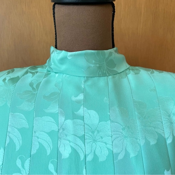 Vintage 80s Adele Simpson 100% Silk Seafoam Green Dress Long Sleeve Pleated 12 - Picture 5 of 16